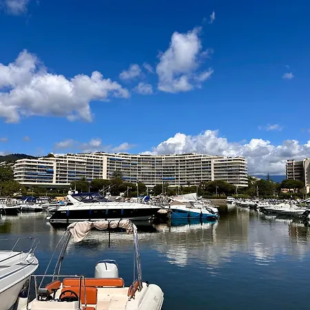 On The Marina With Terrace And Pool Mandelieu